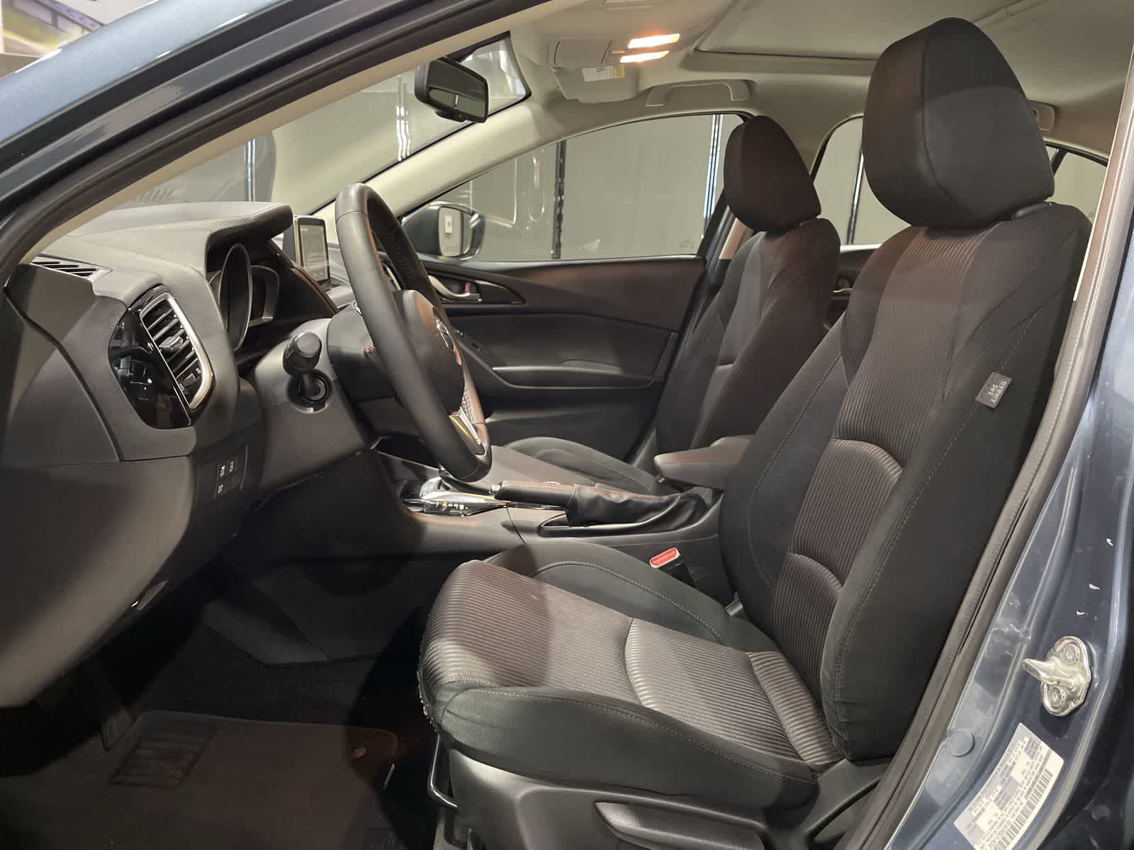 Thumbnail: 2016 Mazda Mazda3 - 23