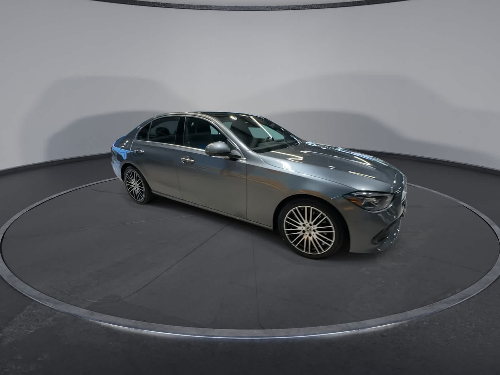 Thumbnail: 2023 Mercedes-Benz C-Class - 2