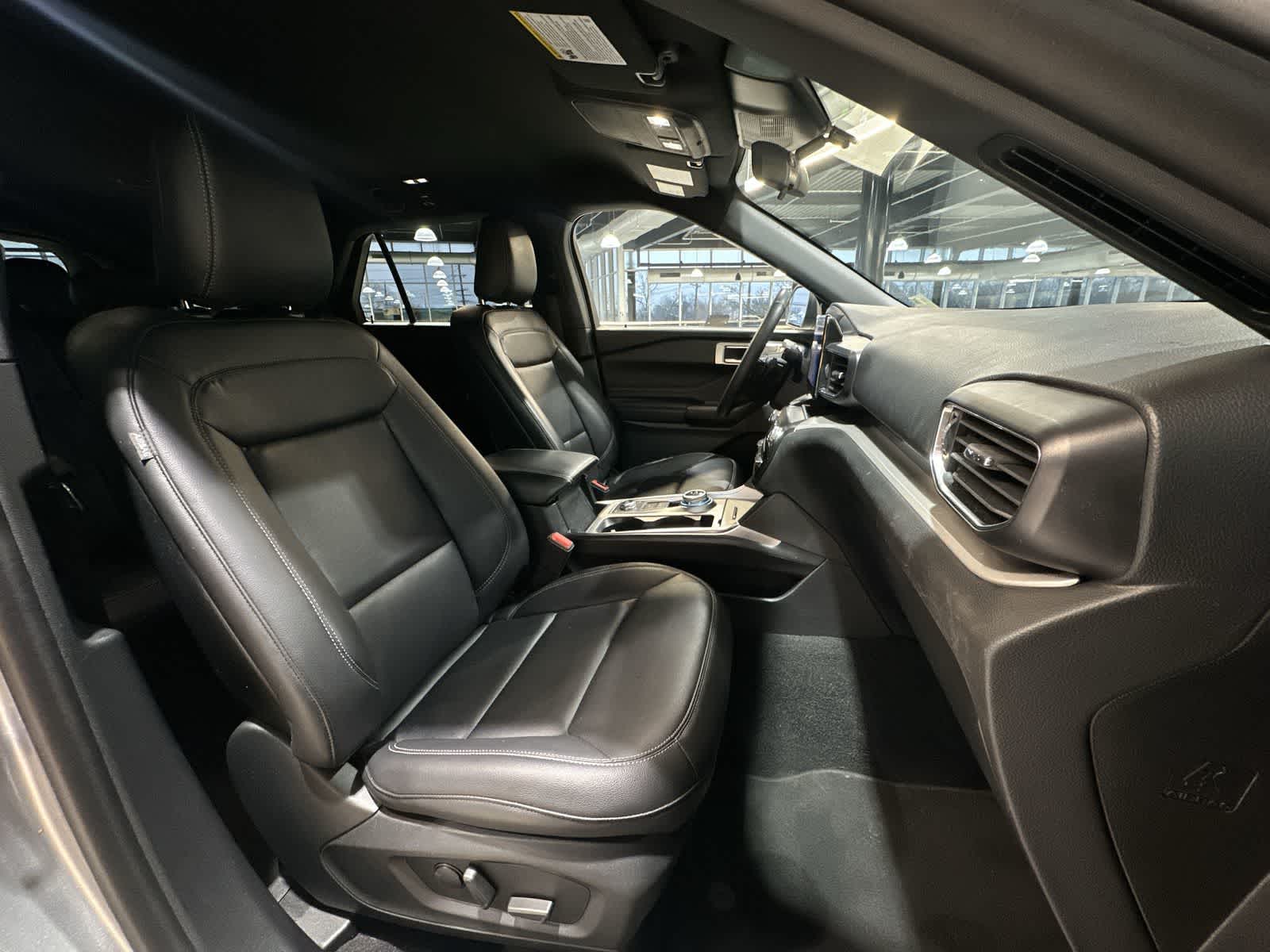 Thumbnail: 2020 Ford Explorer - 26