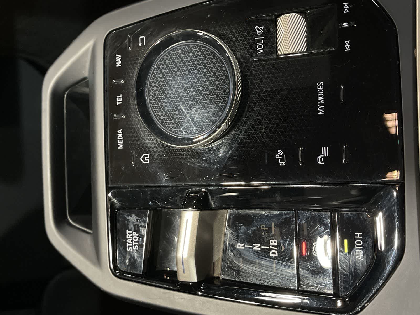 Thumbnail: 2023 BMW iX - 28