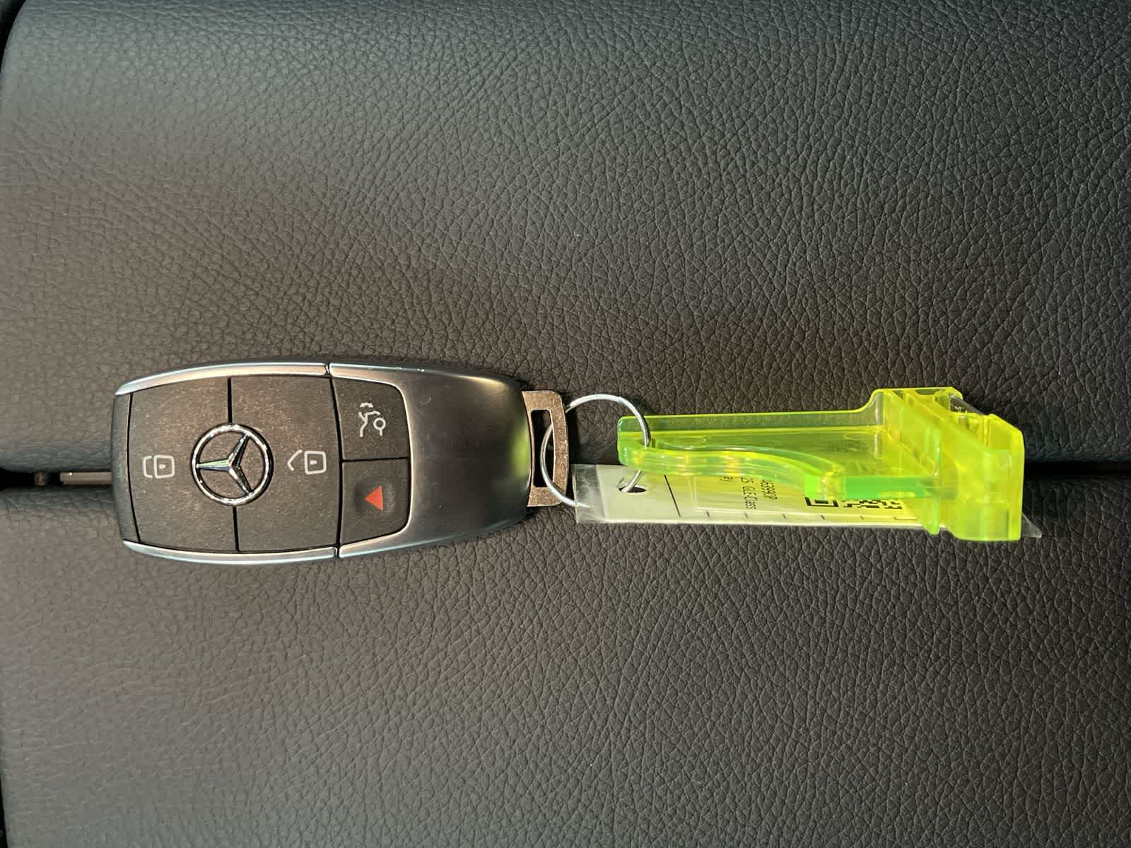 Thumbnail: 2025 Mercedes-Benz GLE - 32