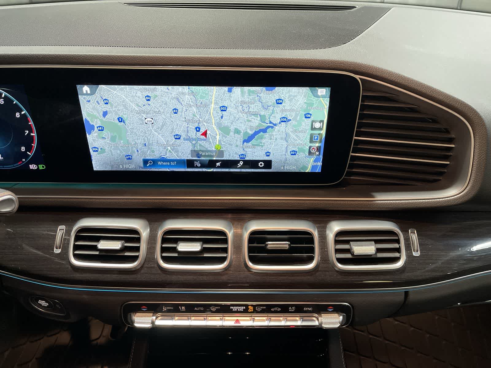 Thumbnail: 2022 Mercedes-Benz GLE - 28