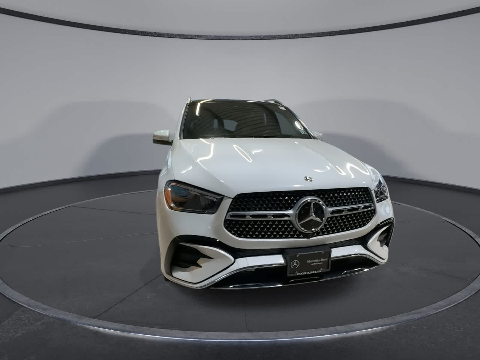 Thumbnail: 2026 Mercedes-Benz GLE - 3