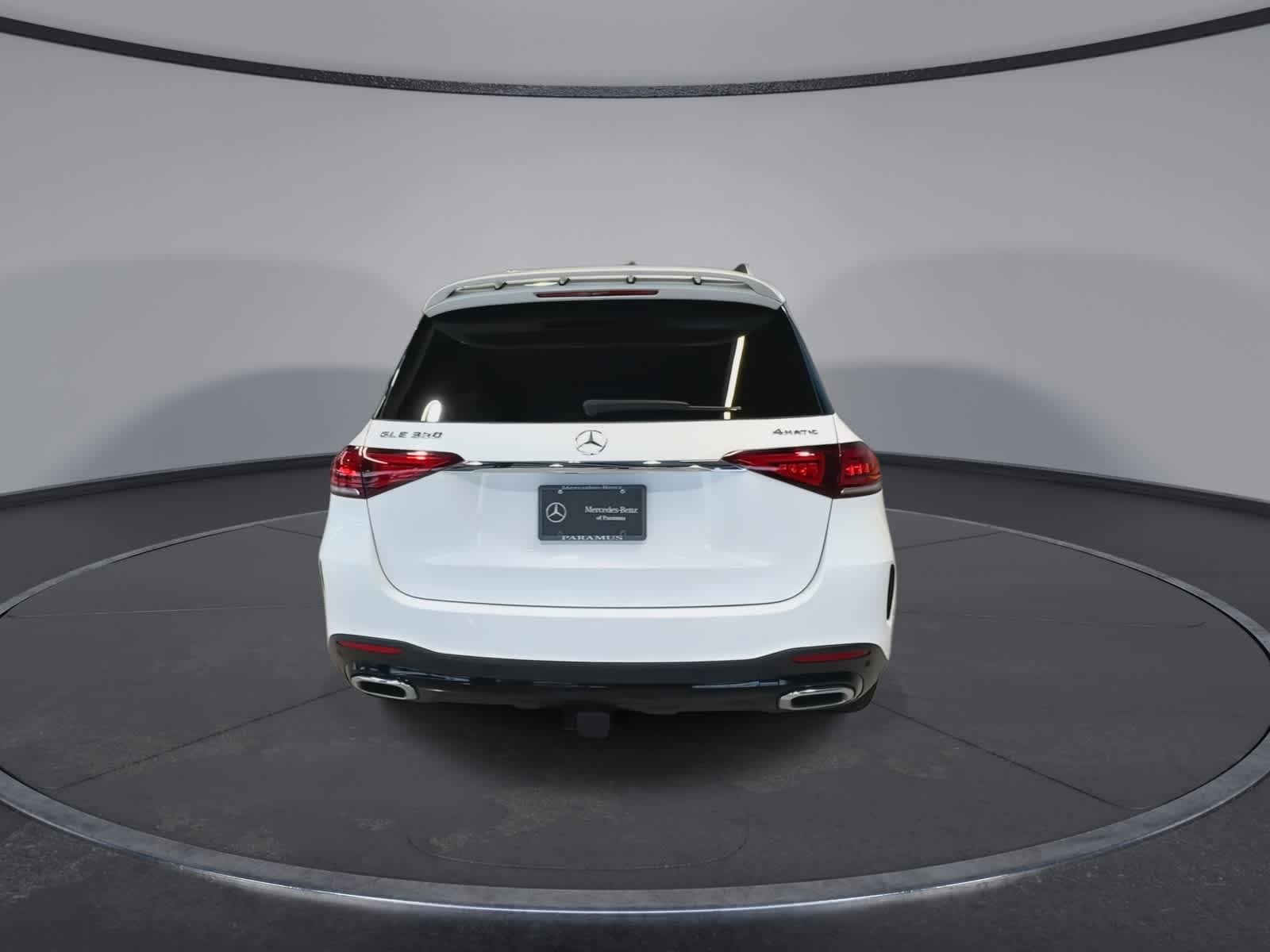 Thumbnail: 2023 Mercedes-Benz GLE - 10