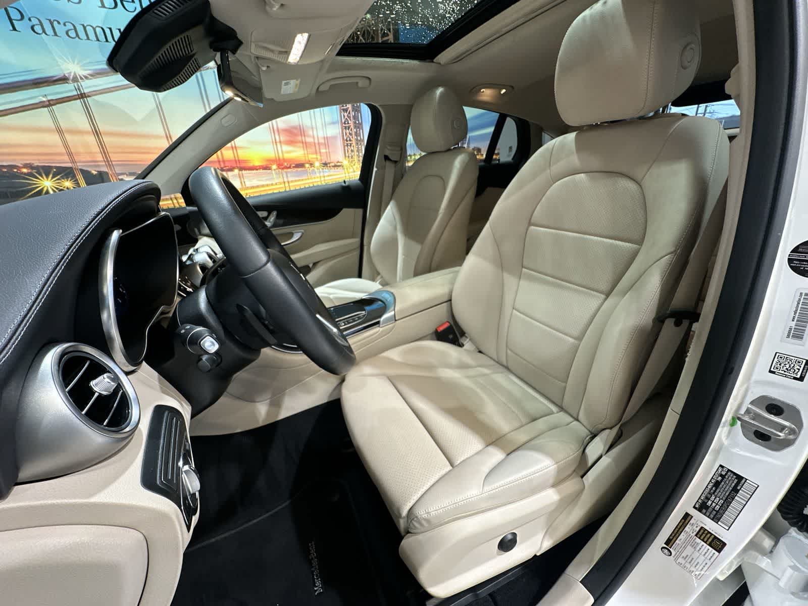 Thumbnail: 2023 Mercedes-Benz GLC - 23