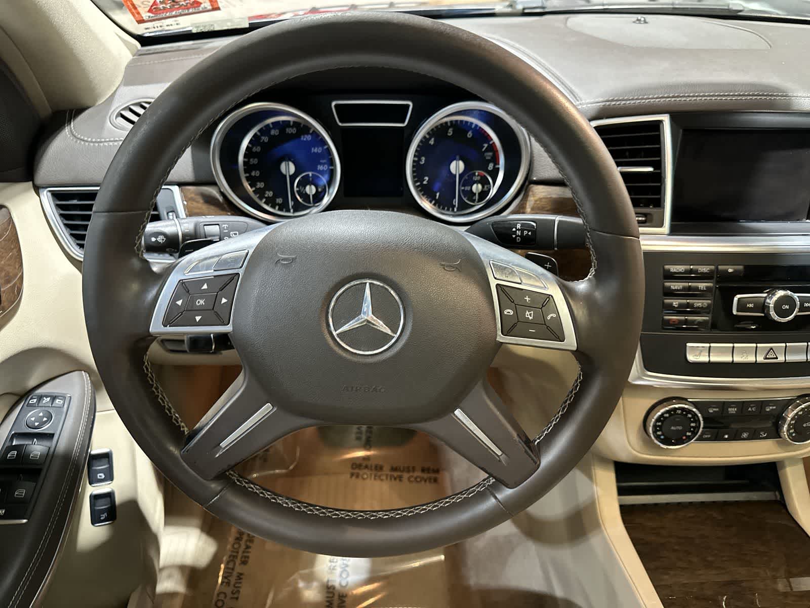 Thumbnail: 2013 Mercedes-Benz GL-Class - 27