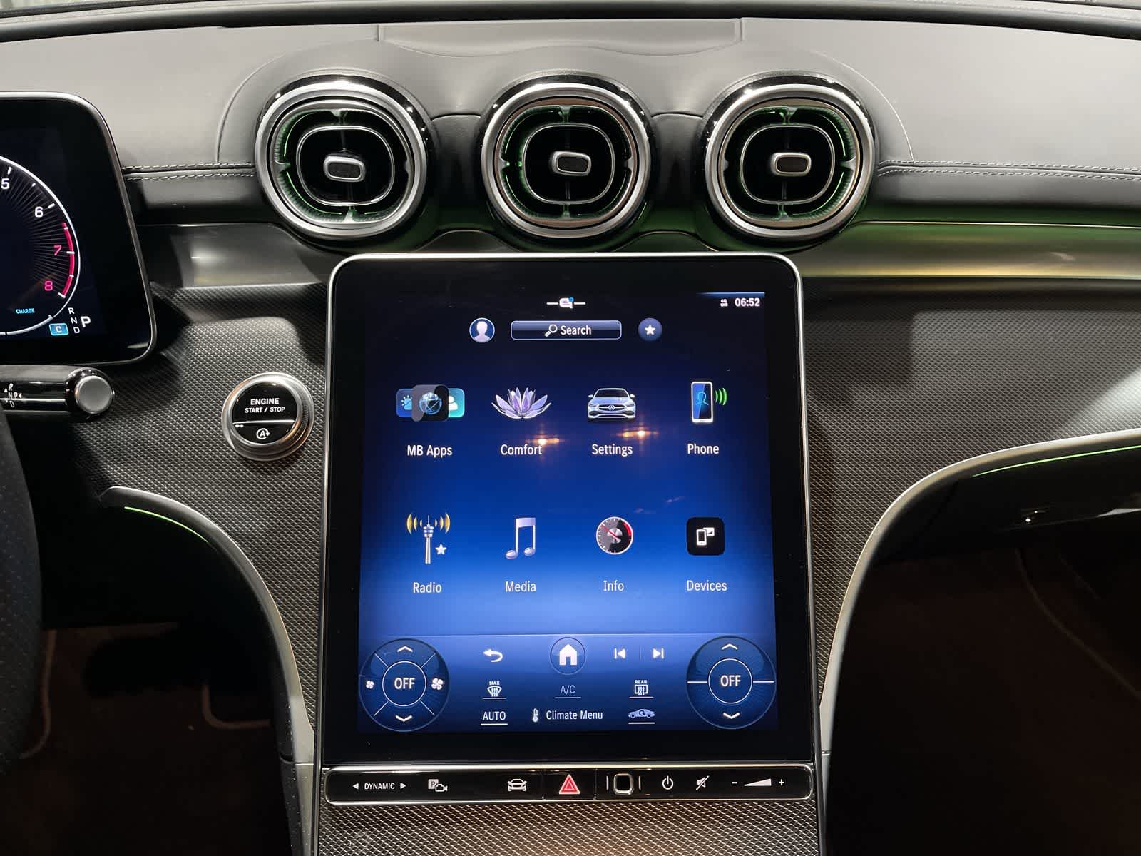 Thumbnail: 2023 Mercedes-Benz C-Class - 28