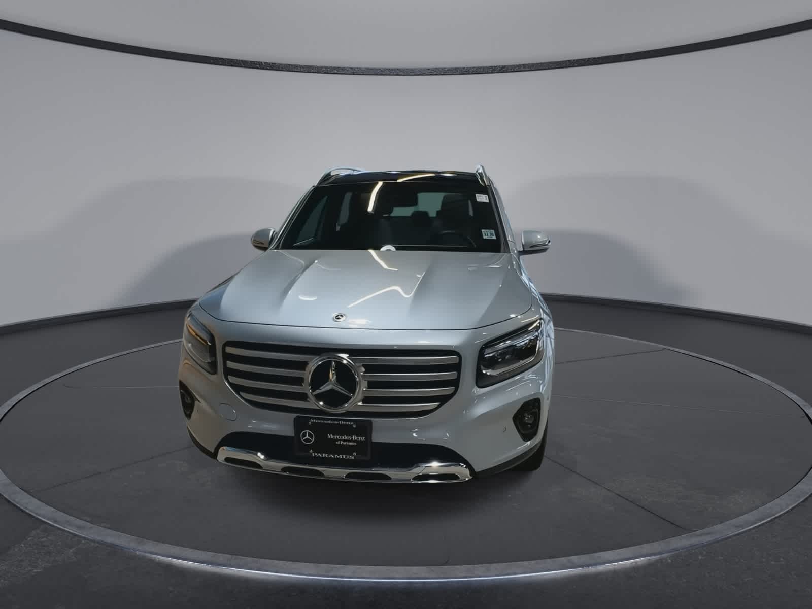 Thumbnail: 2026 Mercedes-Benz GLB - 4