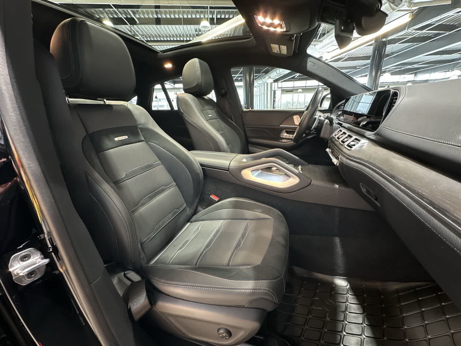 Thumbnail: 2024 Mercedes-Benz GLE - 26