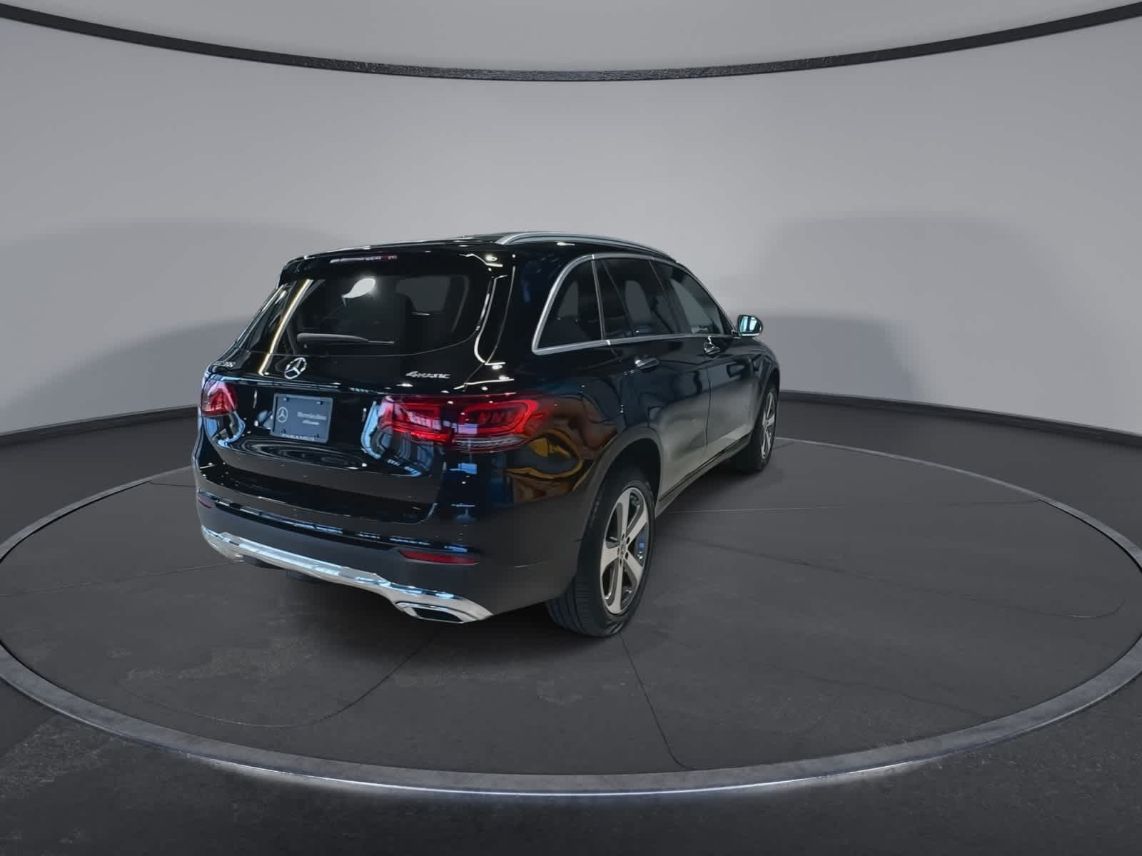 Thumbnail: 2022 Mercedes-Benz GLC - 11