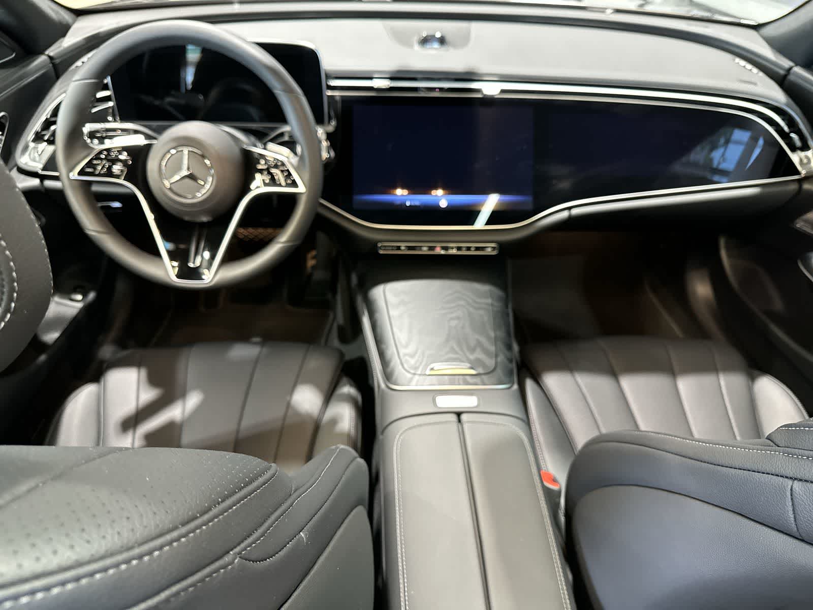 Thumbnail: 2026 Mercedes-Benz E-Class - 22