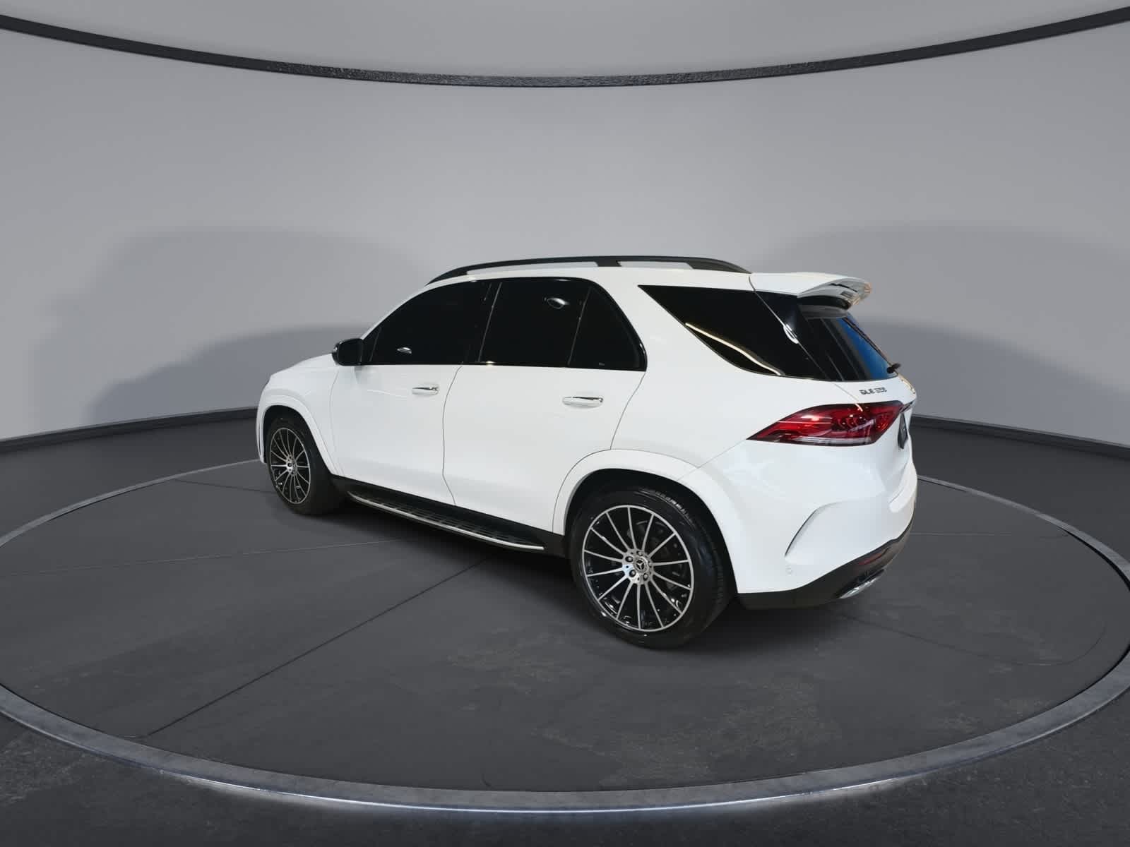 Thumbnail: 2023 Mercedes-Benz GLE - 8