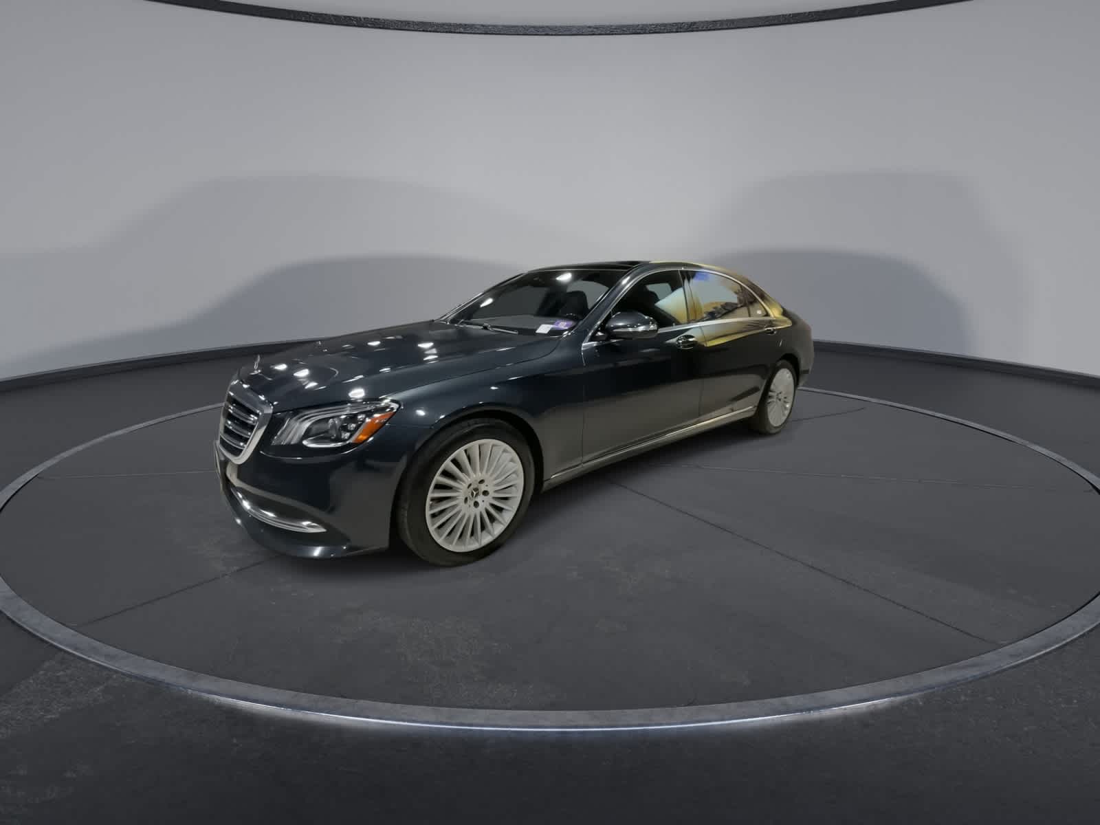 Thumbnail: 2019 Mercedes-Benz S-Class - 6