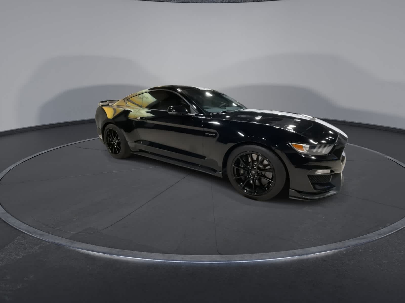 Thumbnail: 2019 Ford Econoline - 2