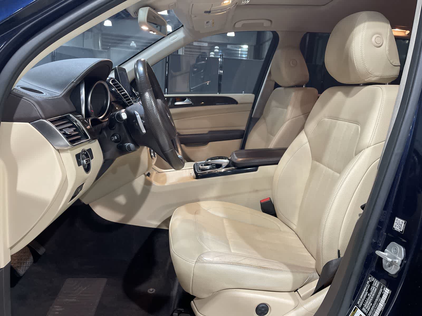 Thumbnail: 2017 Mercedes-Benz GLS - 23