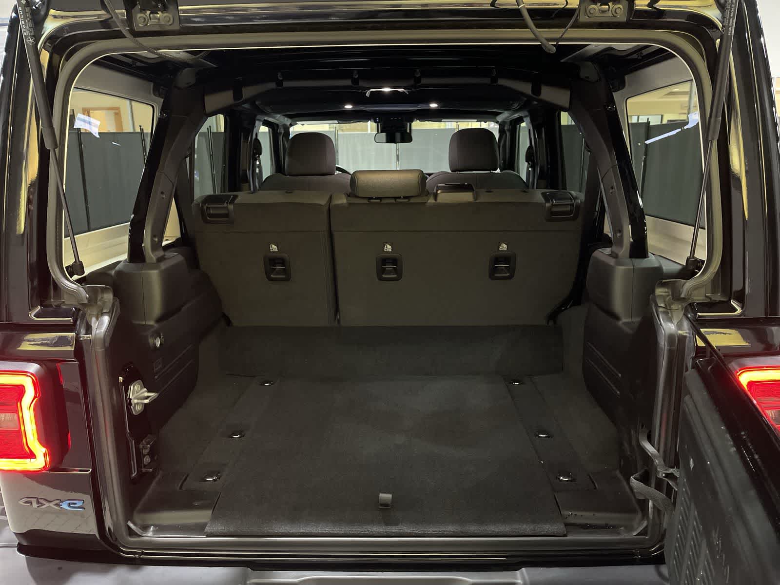 Thumbnail: 2024 Jeep Wrangler - 30