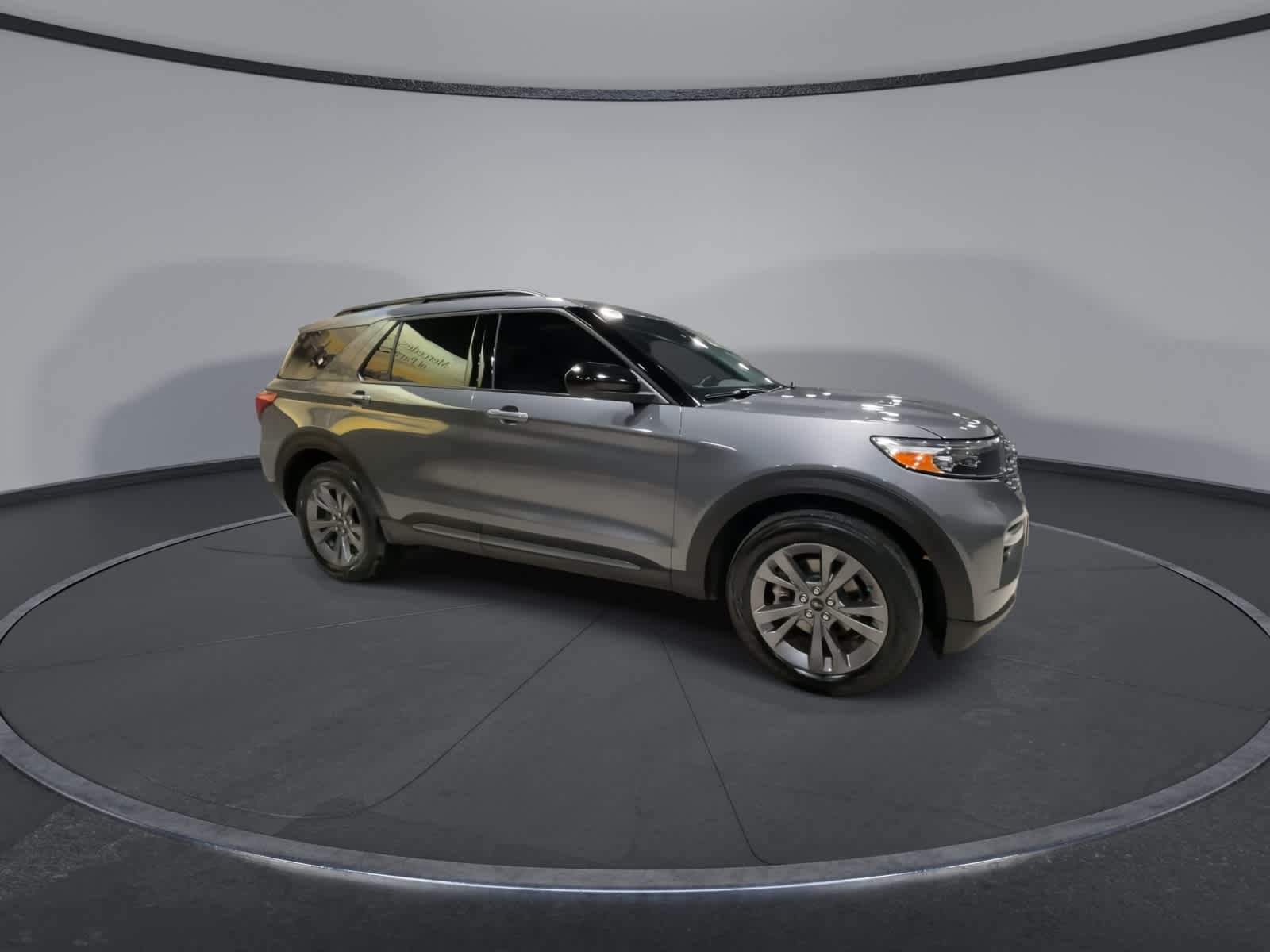 Thumbnail: 2022 Ford Explorer - 2