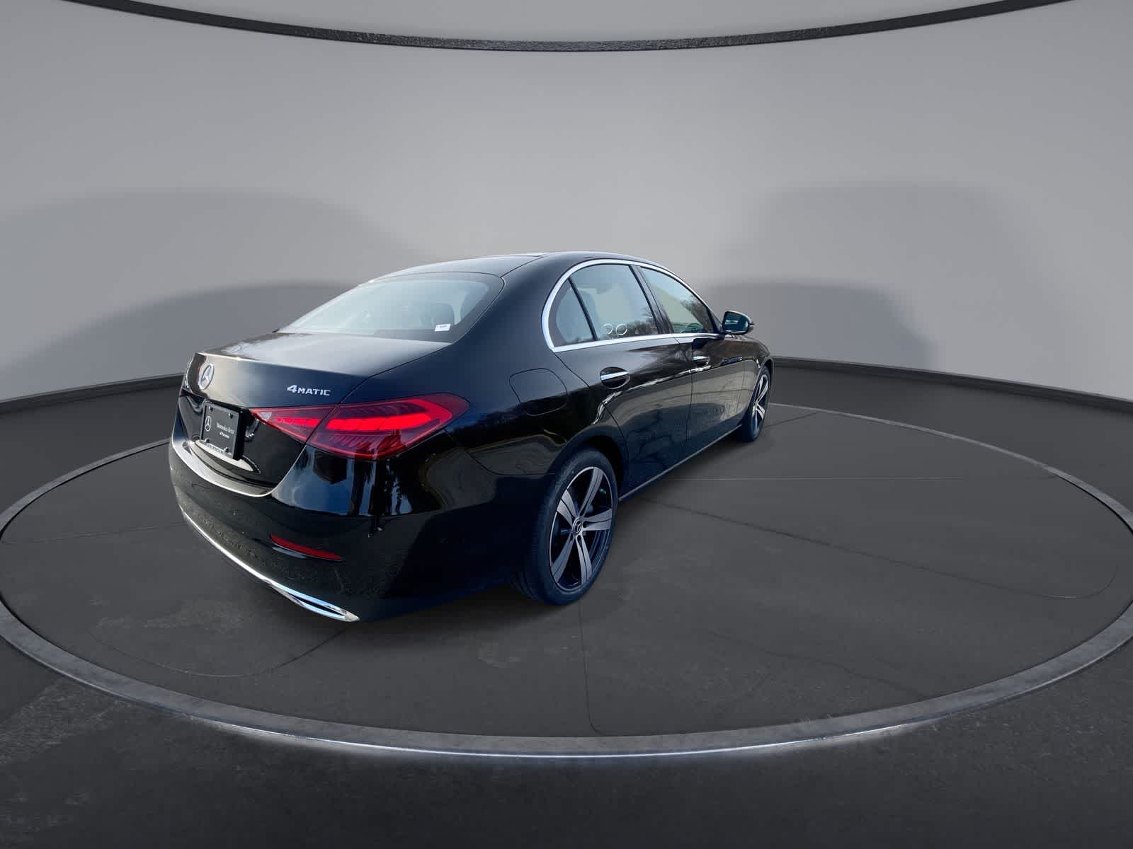 Thumbnail: 2025 Mercedes-Benz C-Class - 8