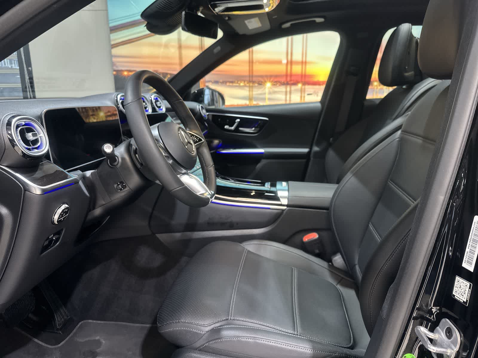 Thumbnail: 2025 Mercedes-Benz GLC - 14