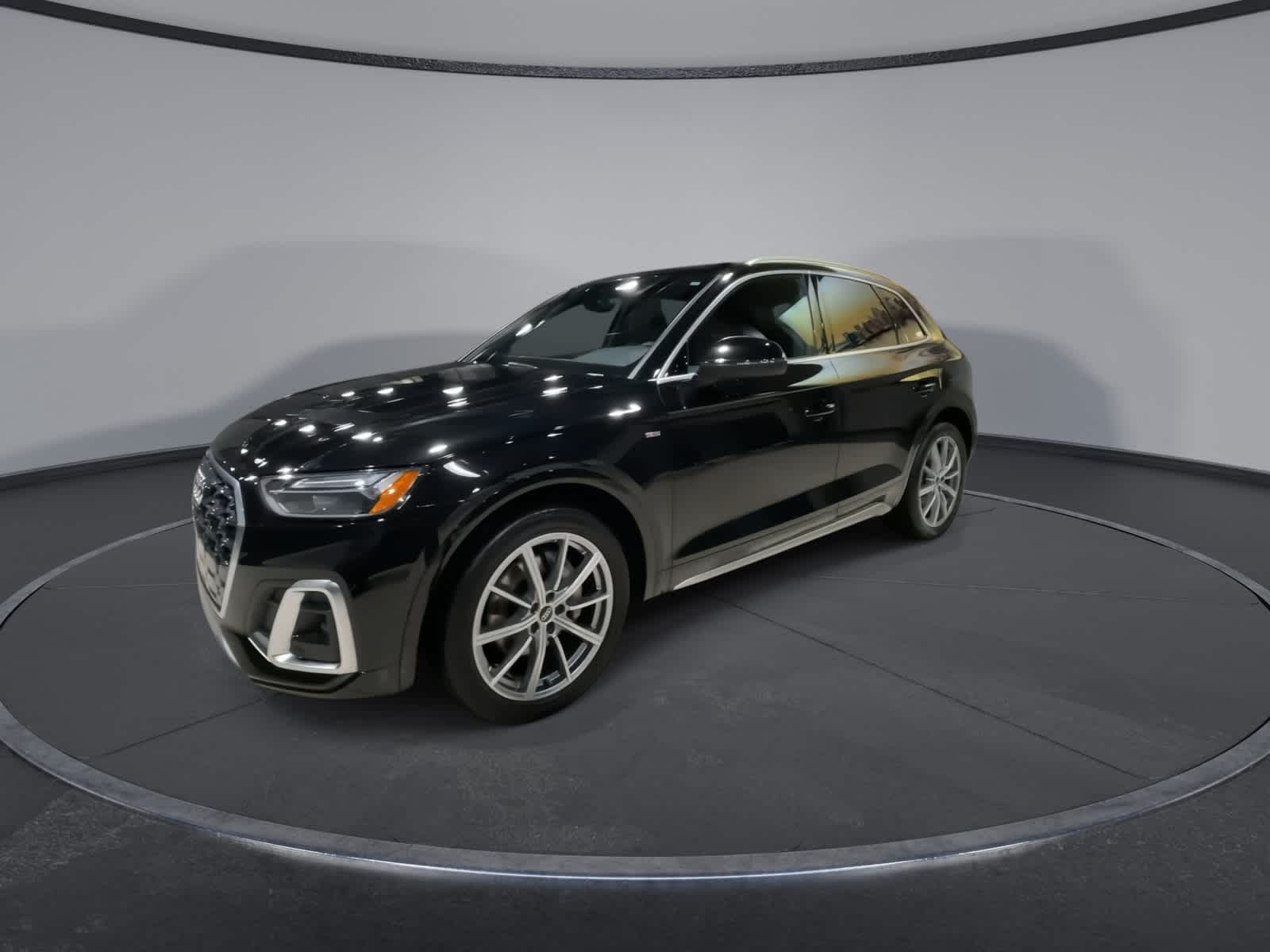 Thumbnail: 2021 Audi Q5 - 5