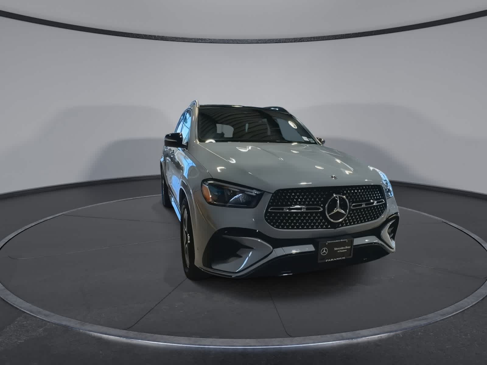 Thumbnail: 2025 Mercedes-Benz GLE - 3