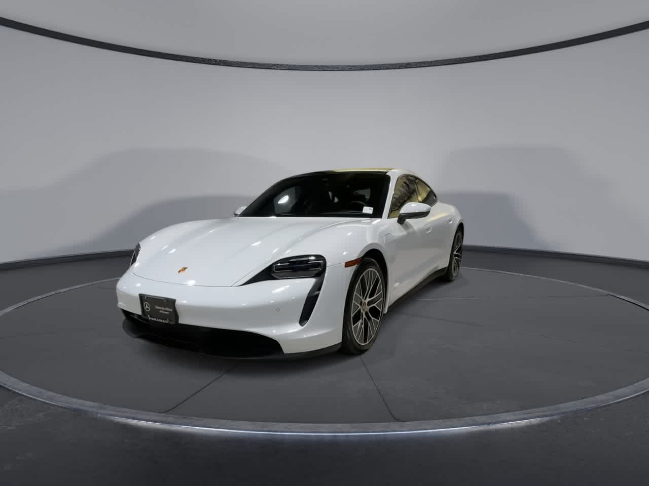 Thumbnail: 2022 Porsche Taycan - 5