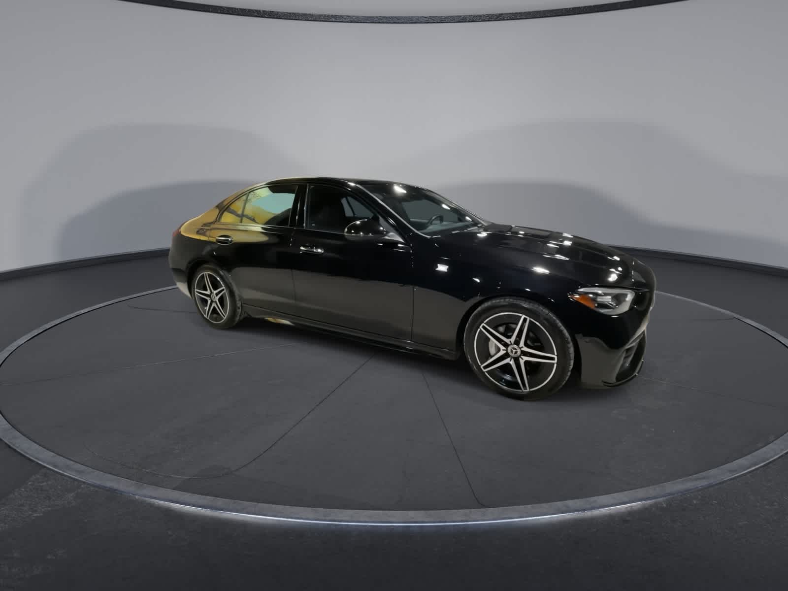 Thumbnail: 2024 Mercedes-Benz C-Class - 2