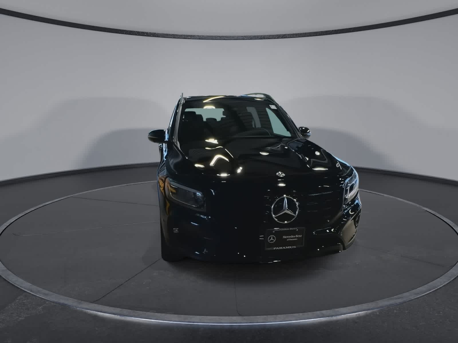 Thumbnail: 2025 Mercedes-Benz GLB - 3