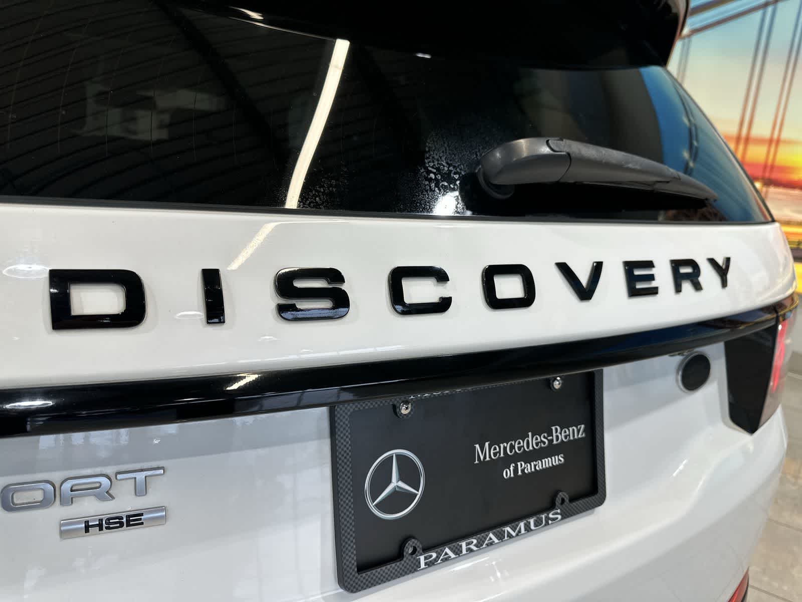 Thumbnail: 2017 Land Rover Discovery Sport - 19