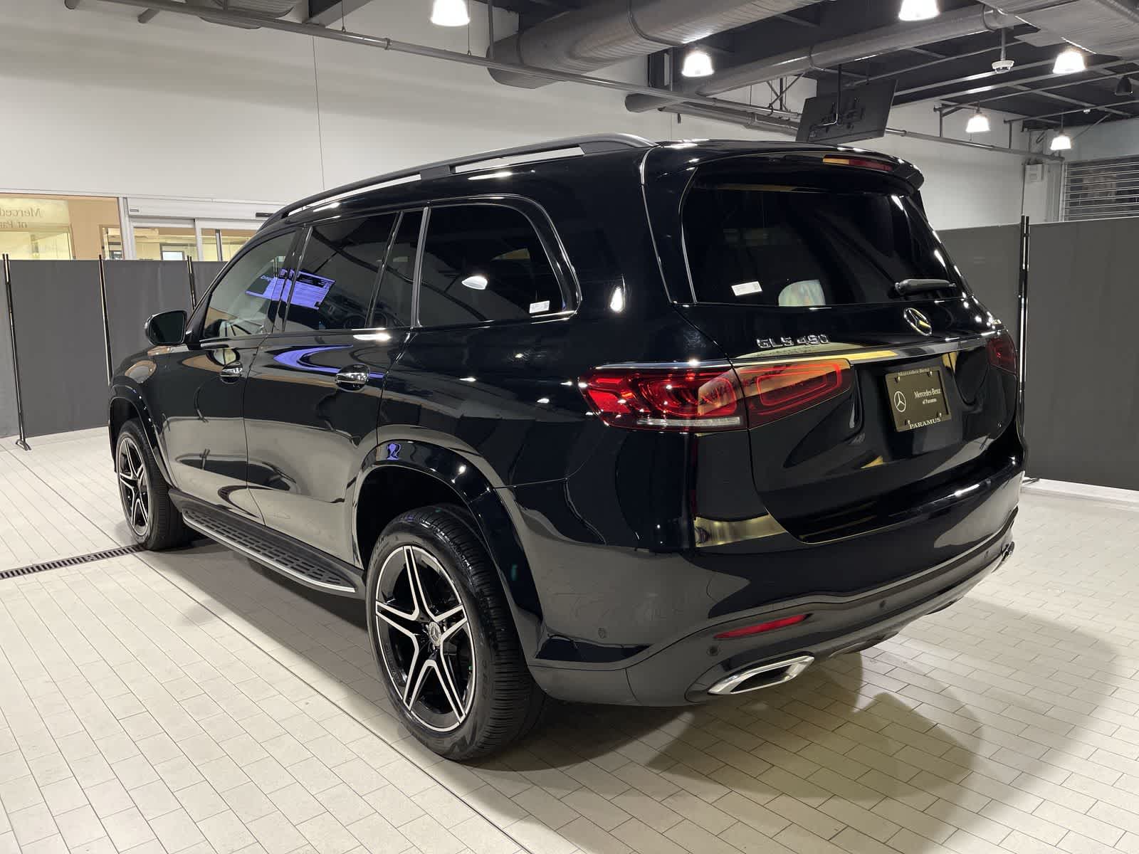 Thumbnail: 2022 Mercedes-Benz GLS - 16