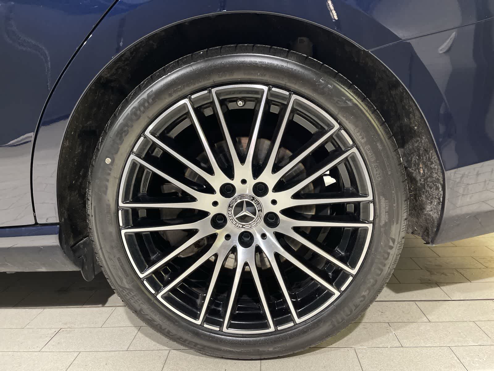 Thumbnail: 2023 Mercedes-Benz C-Class - 20