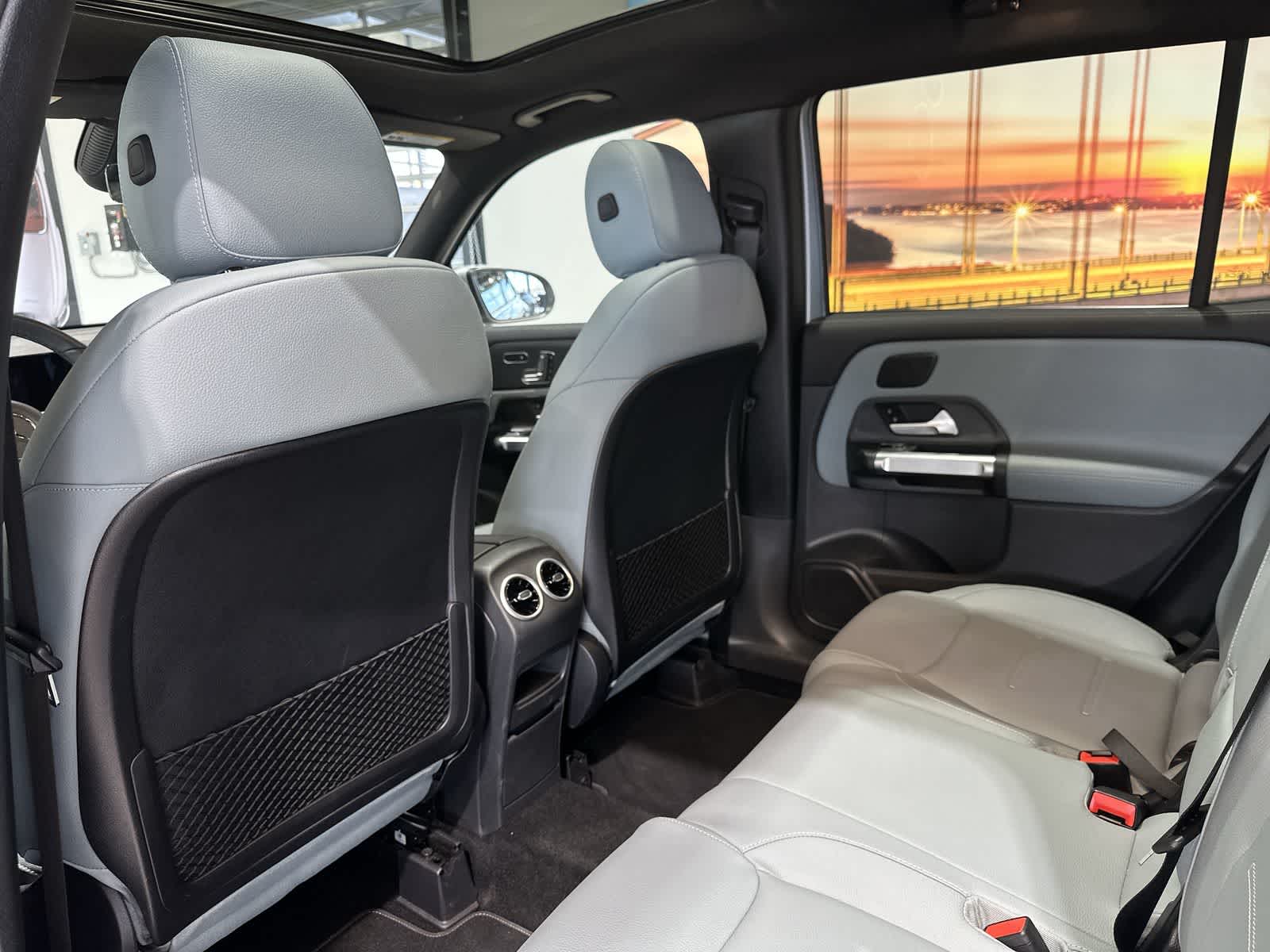 Thumbnail: 2026 Mercedes-Benz GLB - 24