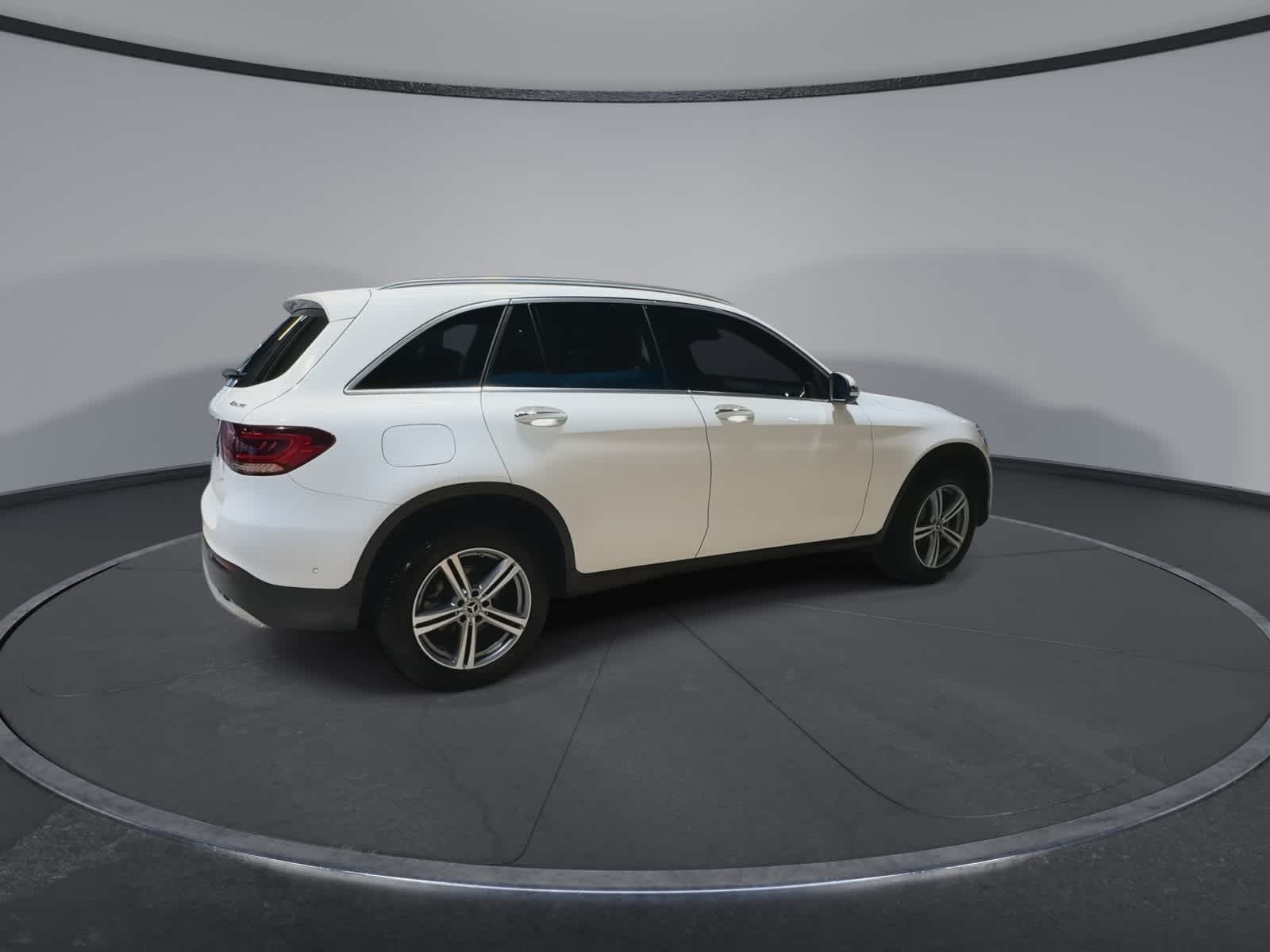 Thumbnail: 2022 Mercedes-Benz GLC - 12