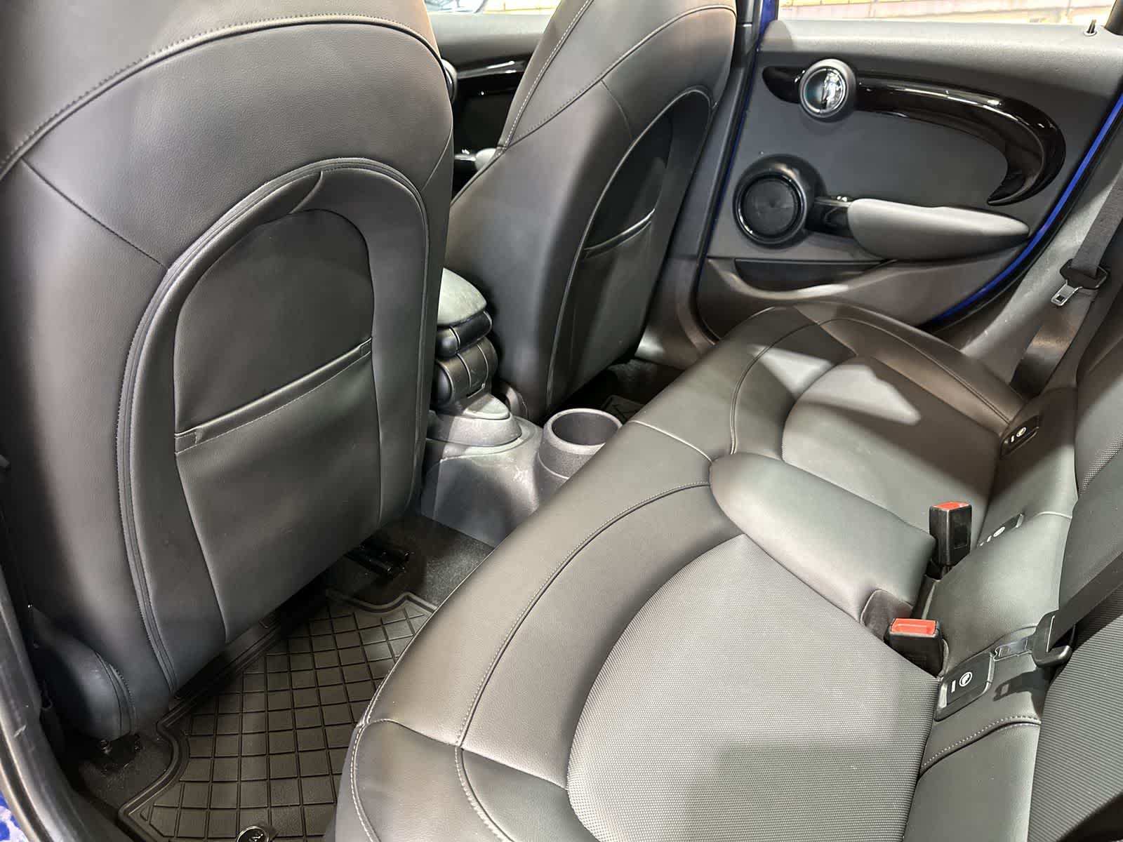 Thumbnail: 2021 MINI Cooper Hardtop - 24