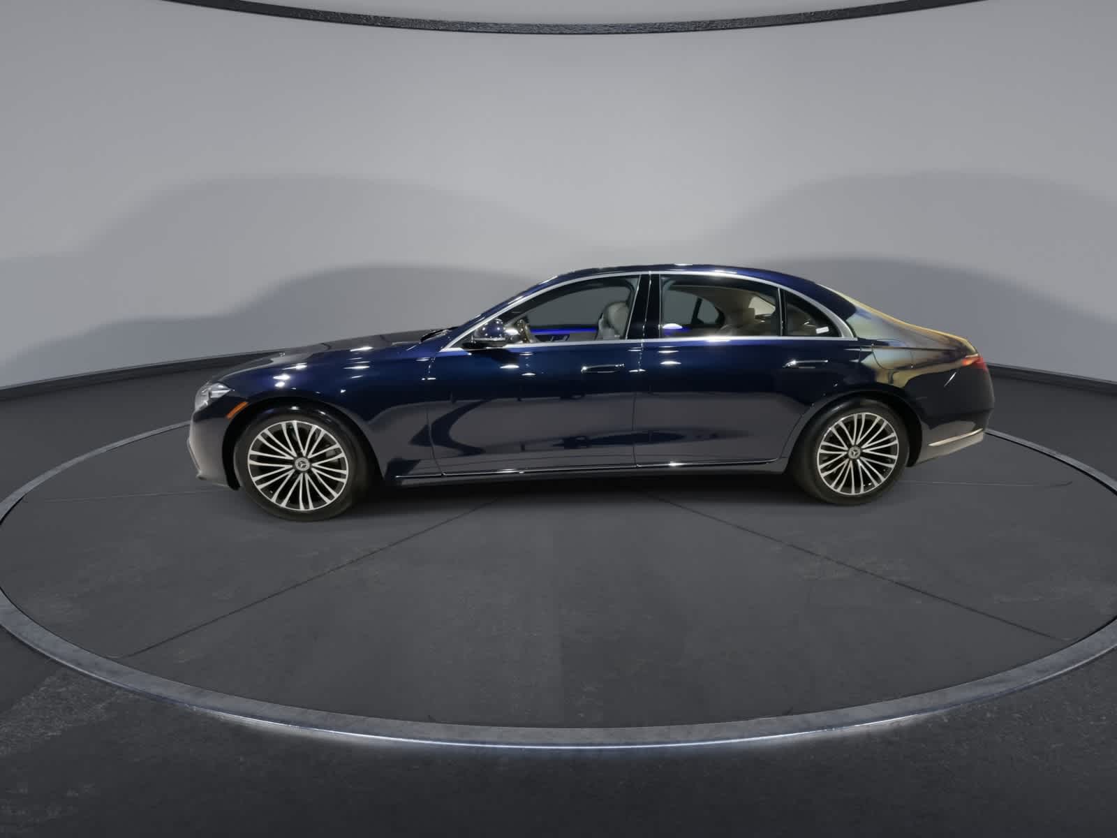 Thumbnail: 2024 Mercedes-Benz S-Class - 7