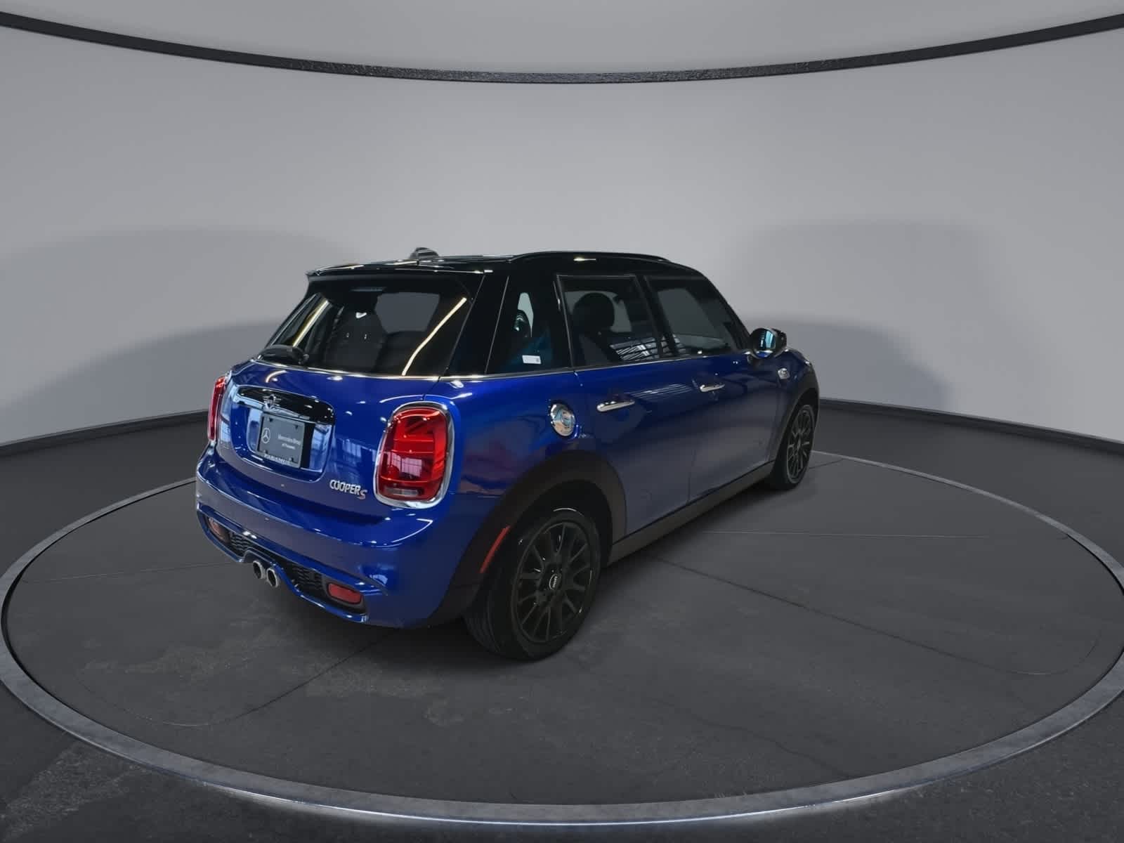 Thumbnail: 2021 MINI Cooper Hardtop - 11