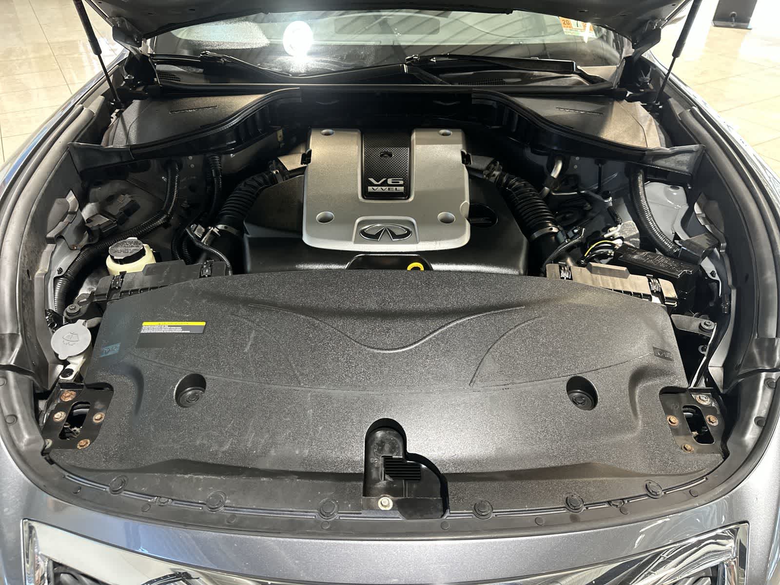 Thumbnail: 2017 INFINITI Q70 - 21