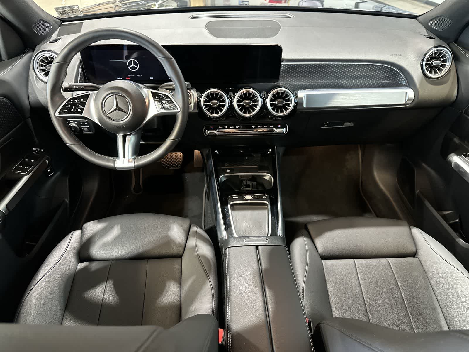 Thumbnail: 2025 Mercedes-Benz GLB - 22