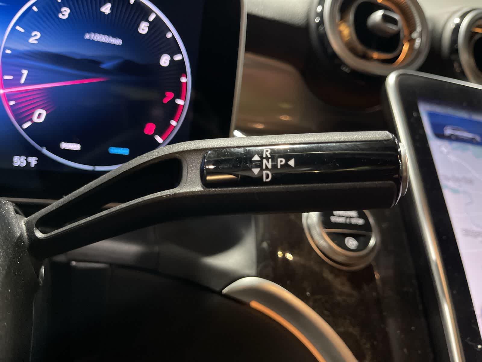 Thumbnail: 2025 Mercedes-Benz GLC - 29