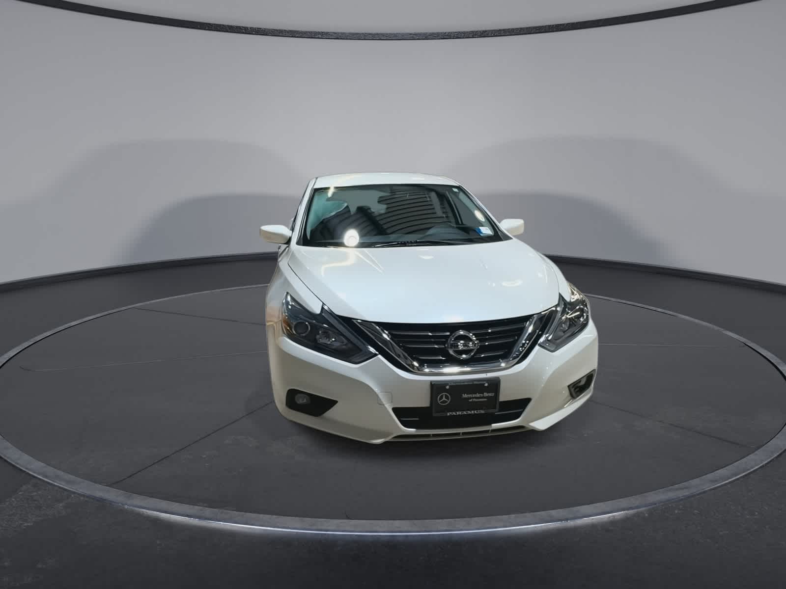 Thumbnail: 2017 Nissan Altima - 3
