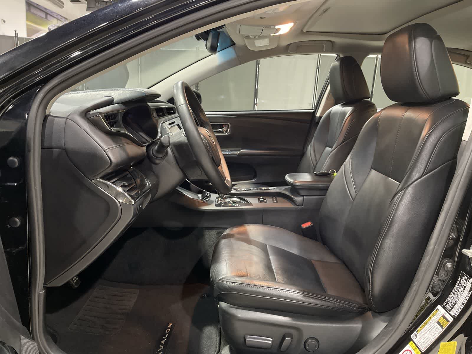 Thumbnail: 2016 Toyota Avalon - 23