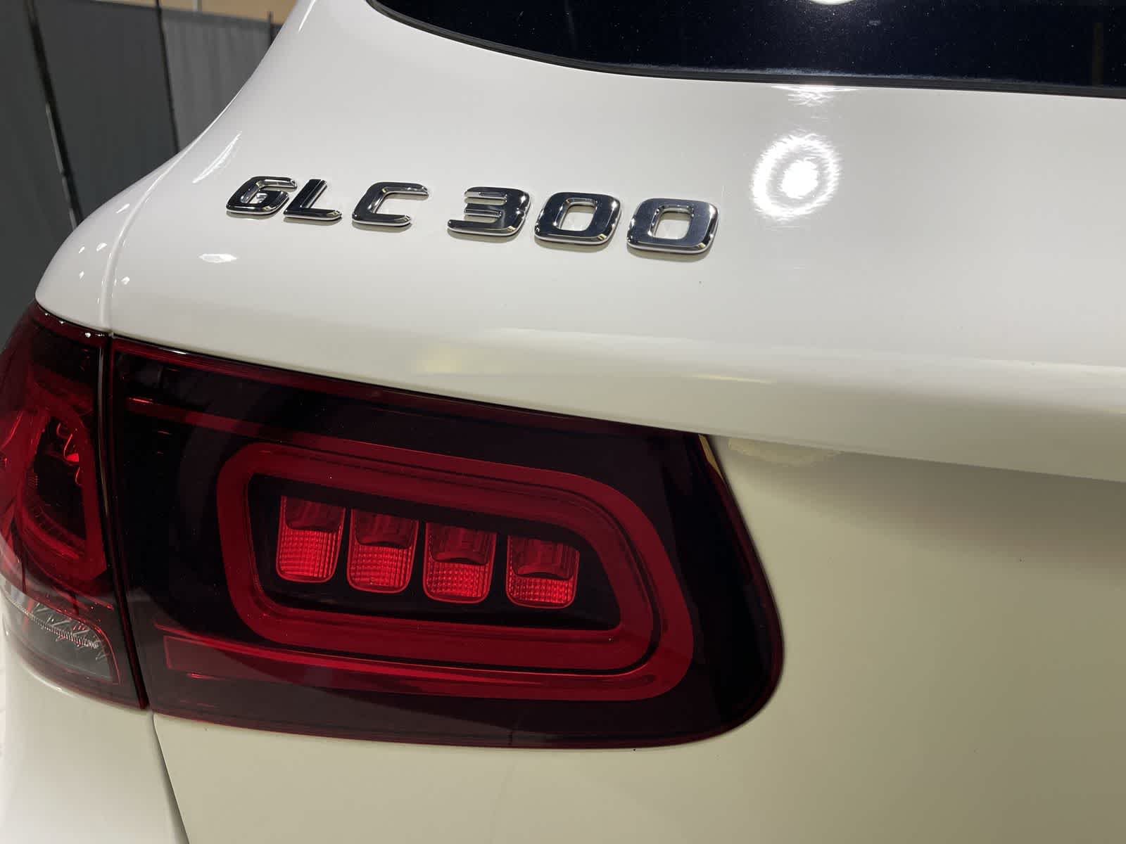 Thumbnail: 2022 Mercedes-Benz GLC - 19