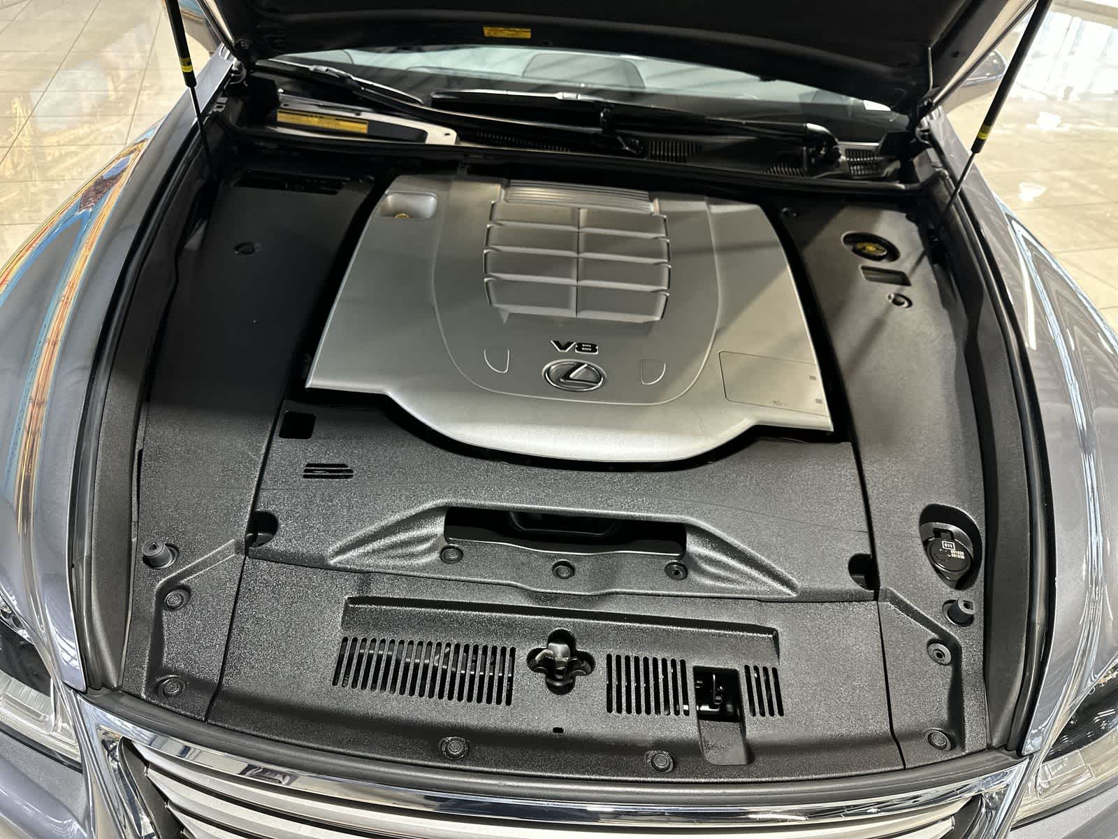 Thumbnail: 2016 Lexus LS - 21