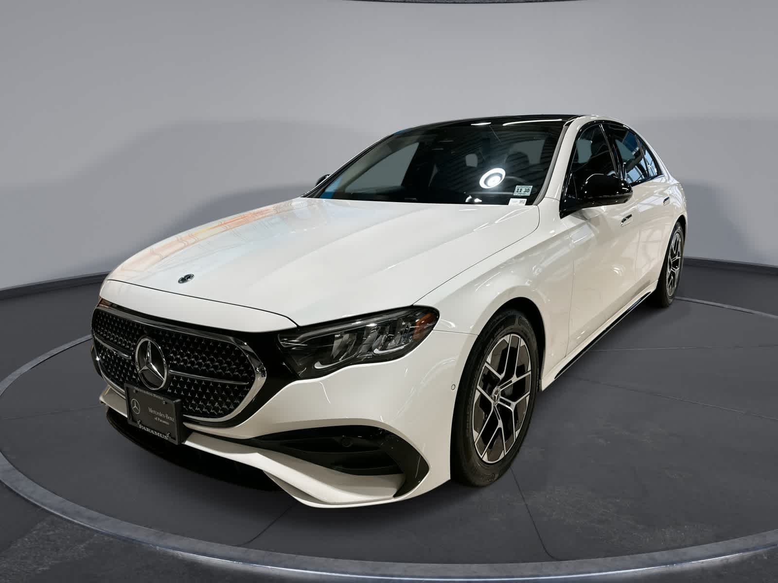 Thumbnail: 2025 Mercedes-Benz E-Class - 1