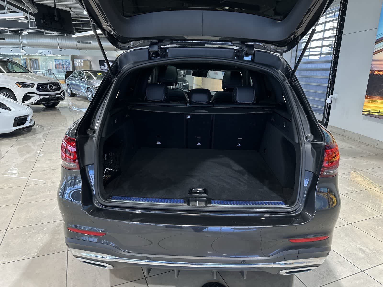 Thumbnail: 2022 Mercedes-Benz GLC - 31