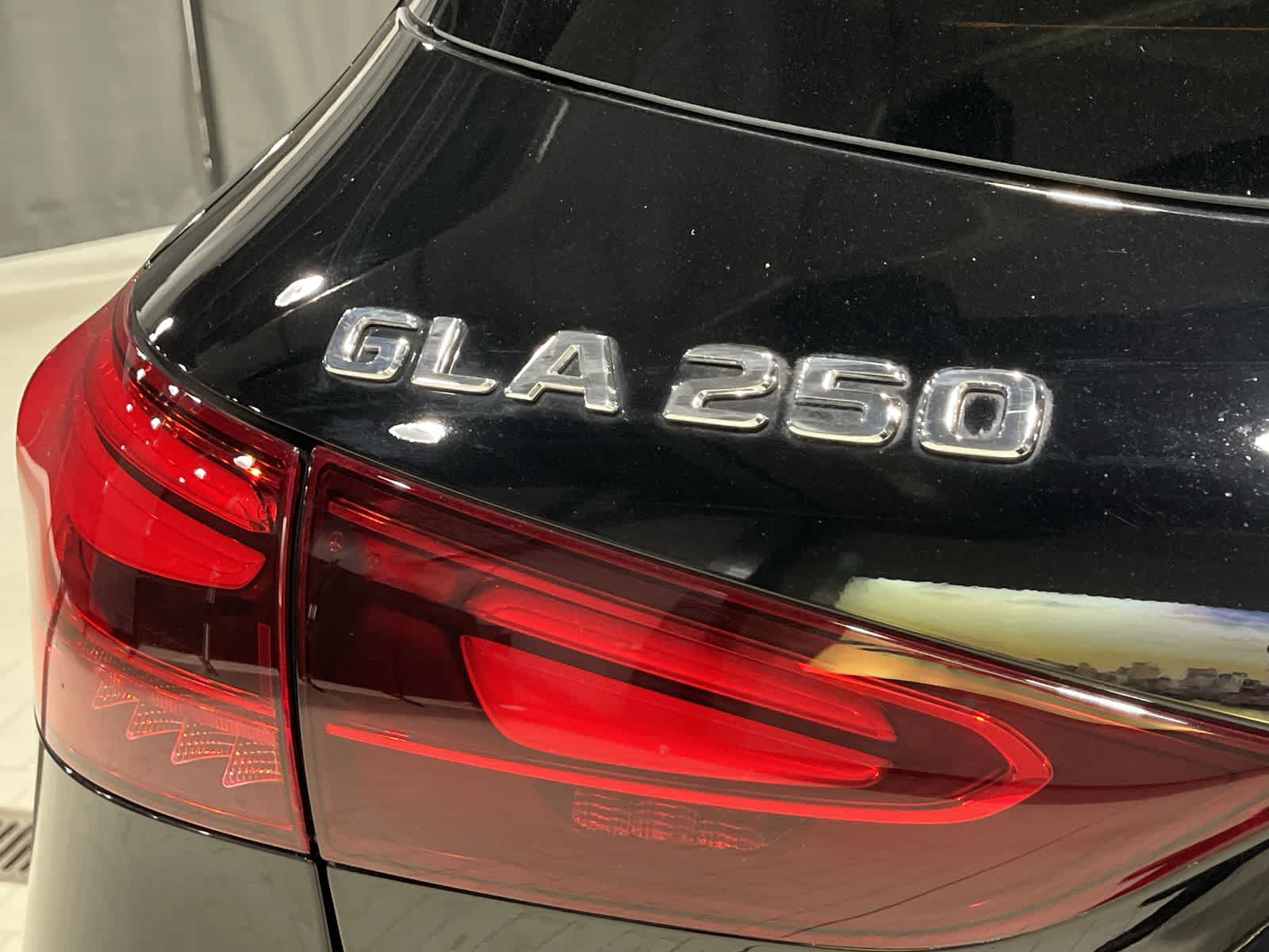 Thumbnail: 2025 Mercedes-Benz GLA - 19