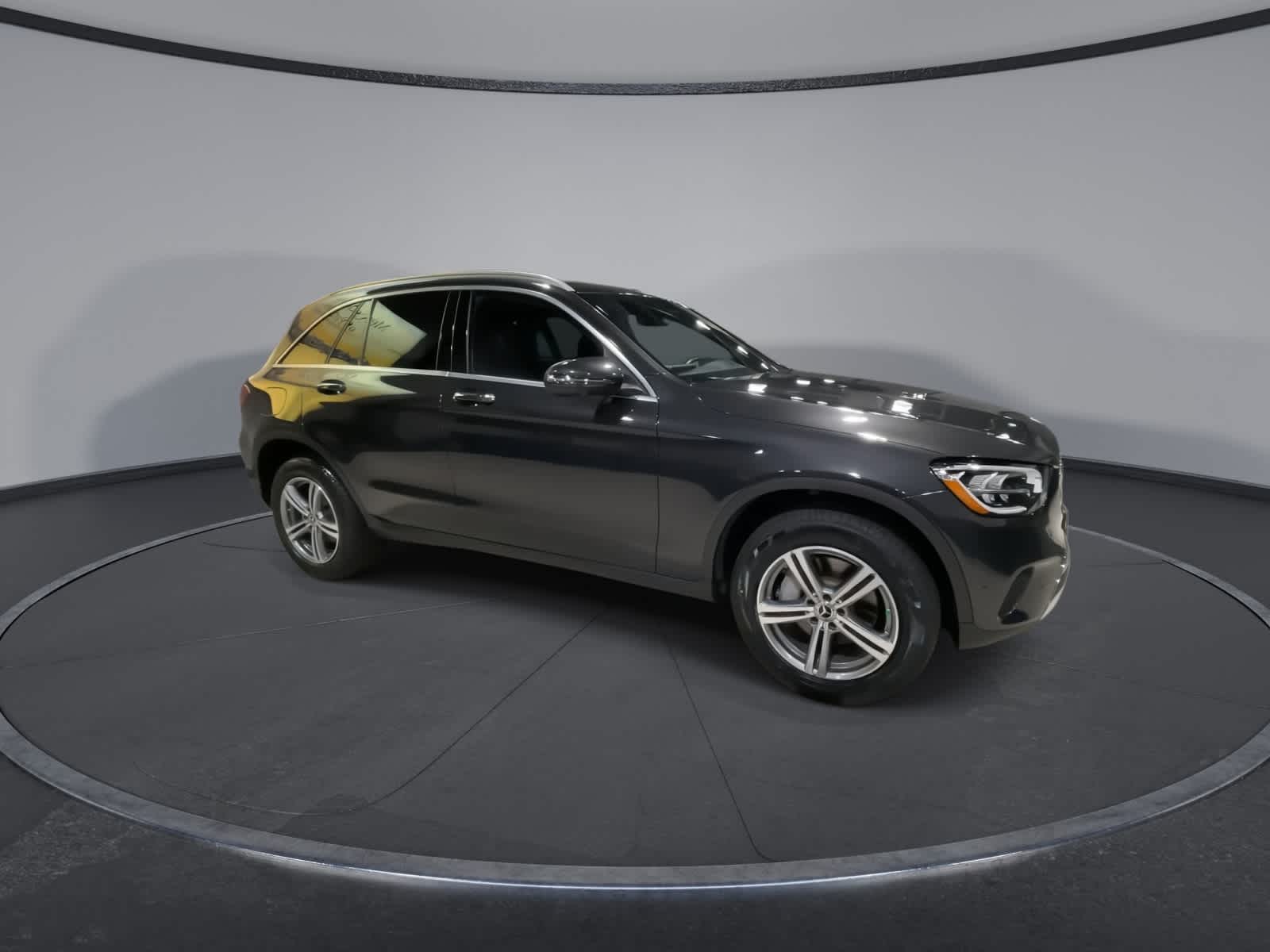 Thumbnail: 2022 Mercedes-Benz GLC - 2