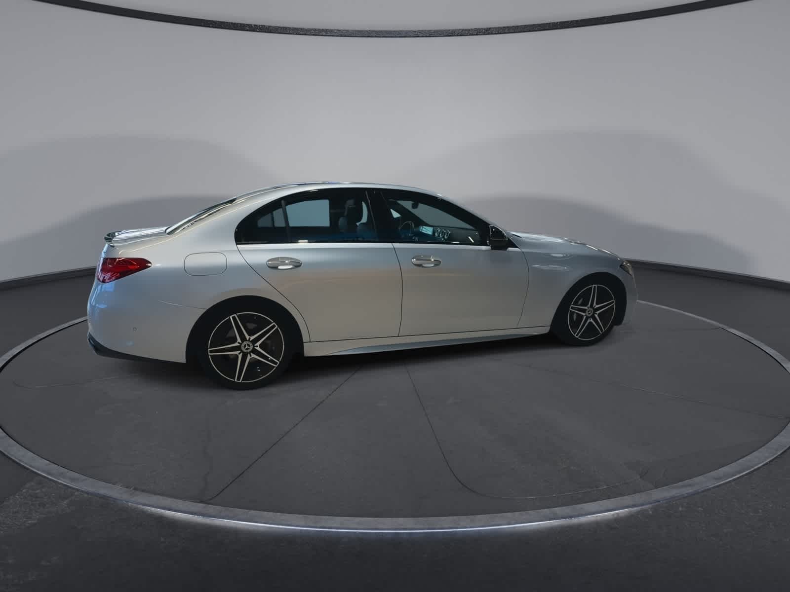 Thumbnail: 2022 Mercedes-Benz C-Class - 12