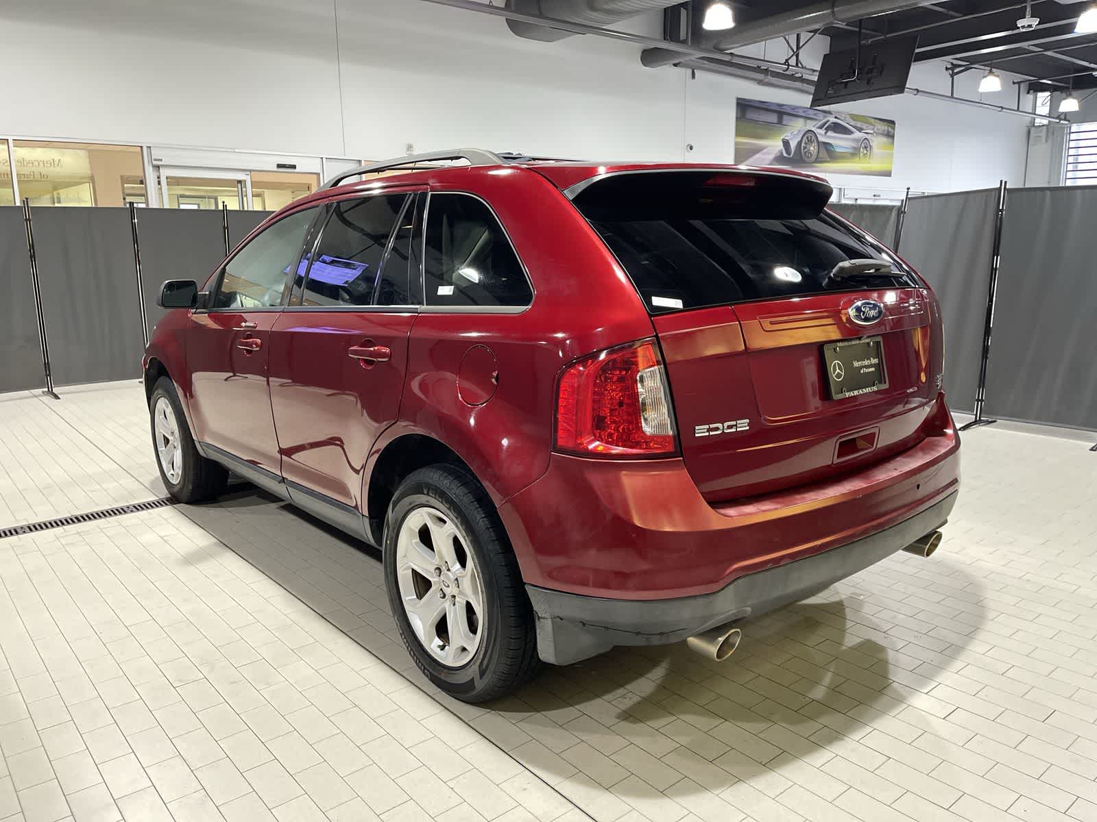 Thumbnail: 2013 Ford Edge - 16