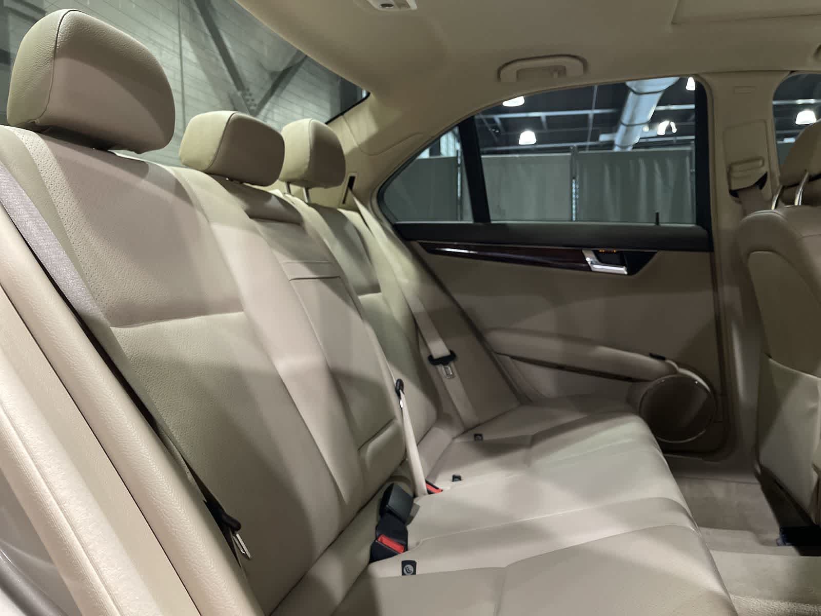 Thumbnail: 2009 Mercedes-Benz C-Class - 25